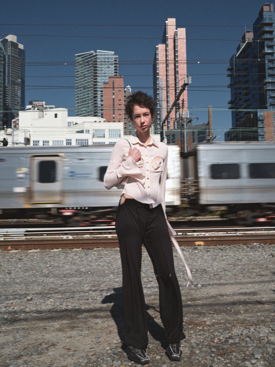 Hanwen On Location Model — Fashion by Di Chen Chen