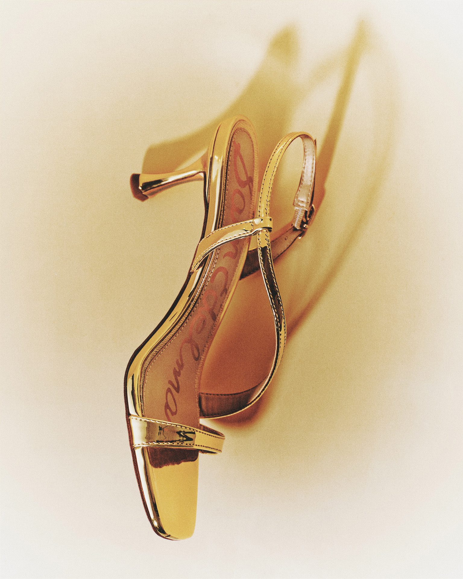 Sam Edelman Spring1 2025 — Fashion Still Life Photography by Di Chen Chen