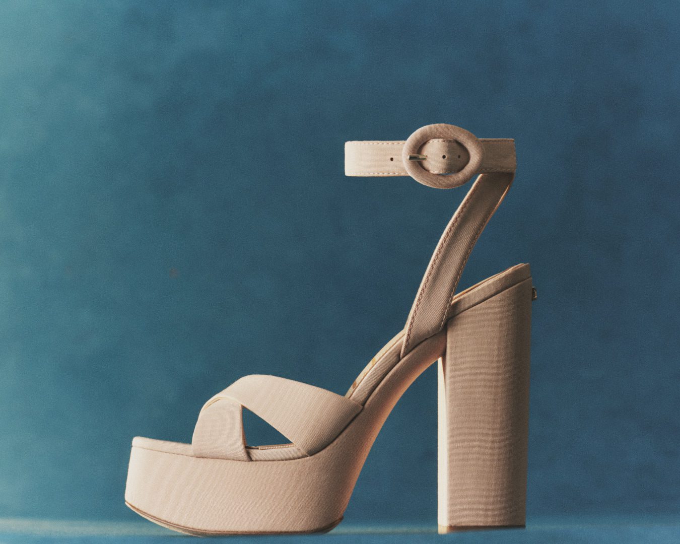 Sam Edelman Circus FW25-2 — Still Life Photography by Di Chen Chen