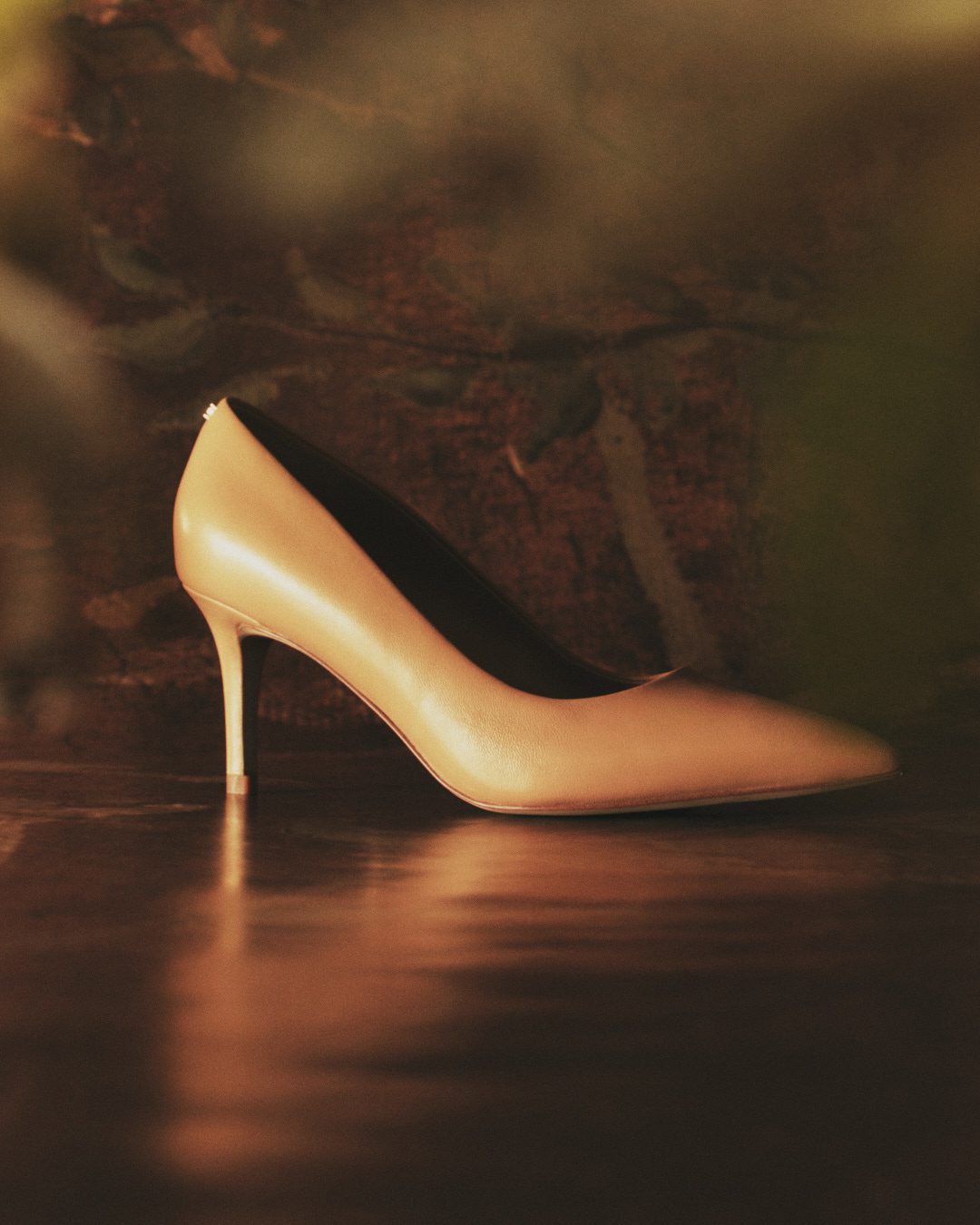Sam Edelman Circus FW25-2 — Still Life Photography by Di Chen Chen