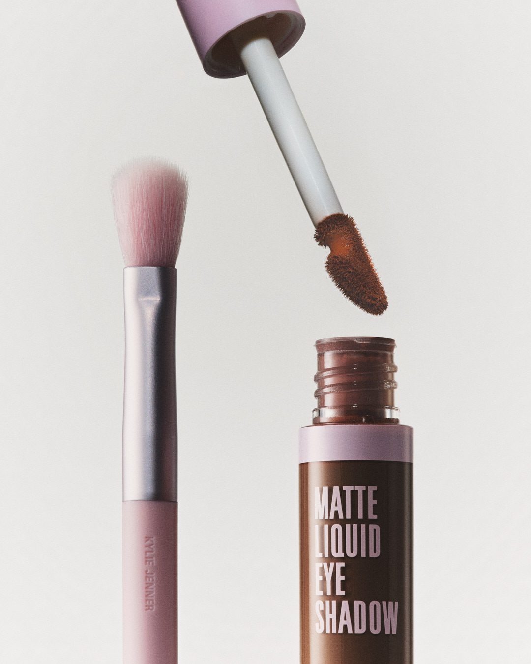 Kylie Cosmetics - Brushes — Still Life Photography by Di Chen Chen