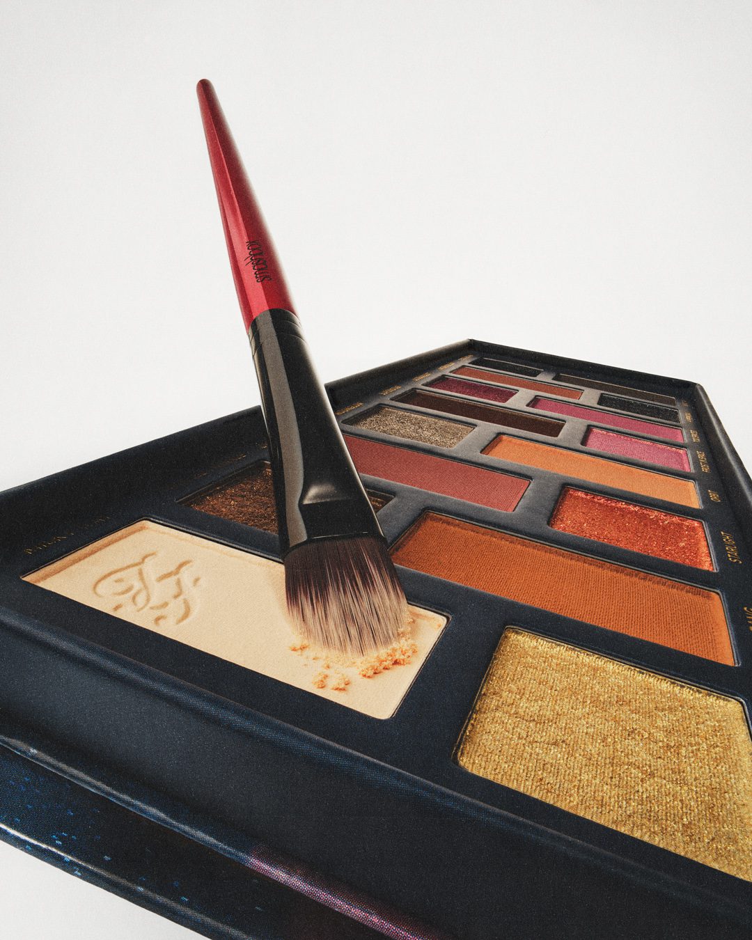 Estée Lauder - The Cosmetics Company Store — Beauty Still Life Photography by Di Chen Chen